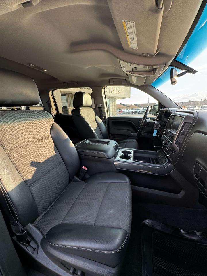 2016 GMC Sierra 1500 4WD Crew Cab 153.0 SLE 6'6 Box Photo
