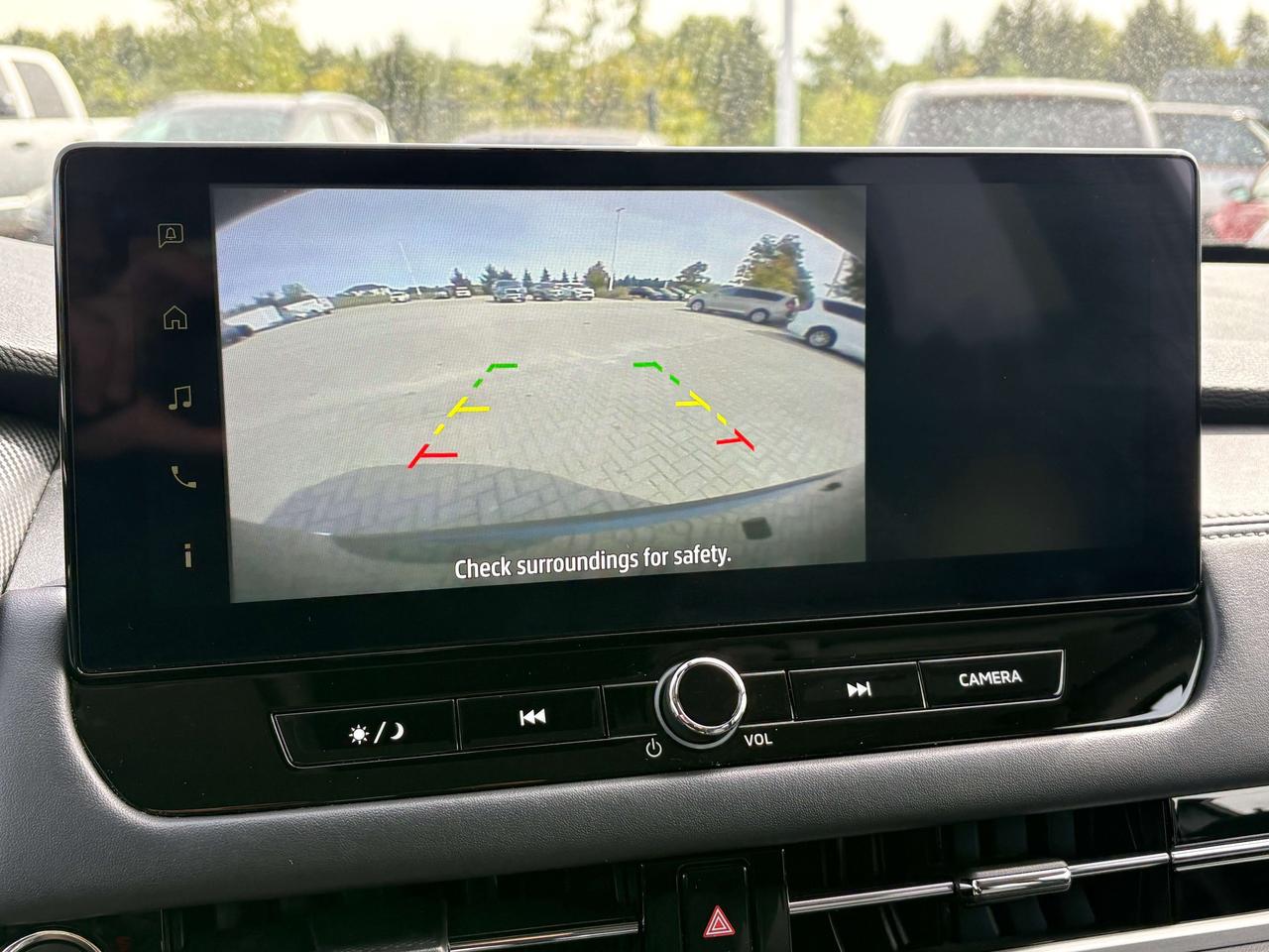 2025 Mitsubishi Outlander ES S-AWC   Heated Seats Apple CarPlay/Android Auto Photo