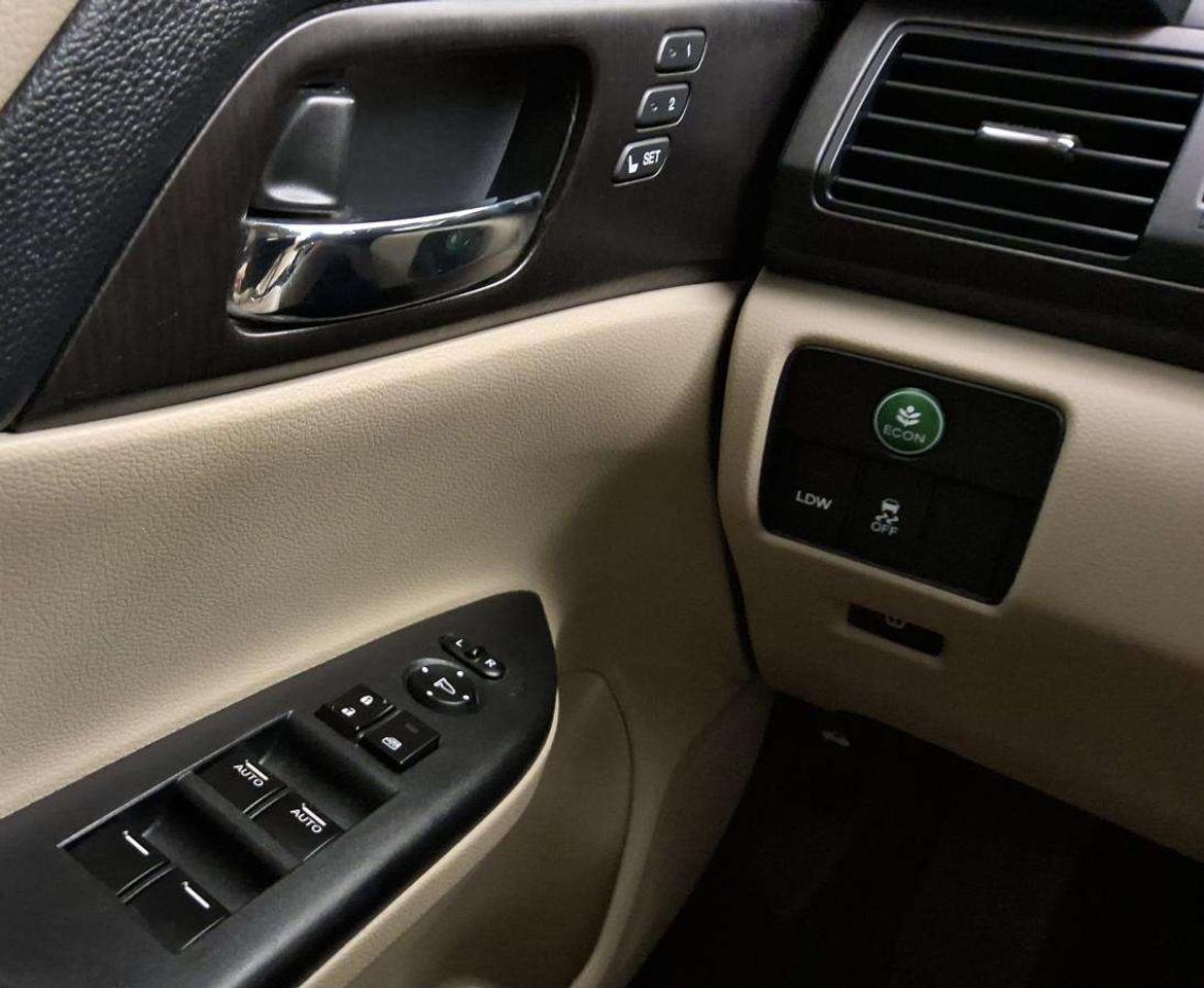 2014 Honda Accord Touring Photo