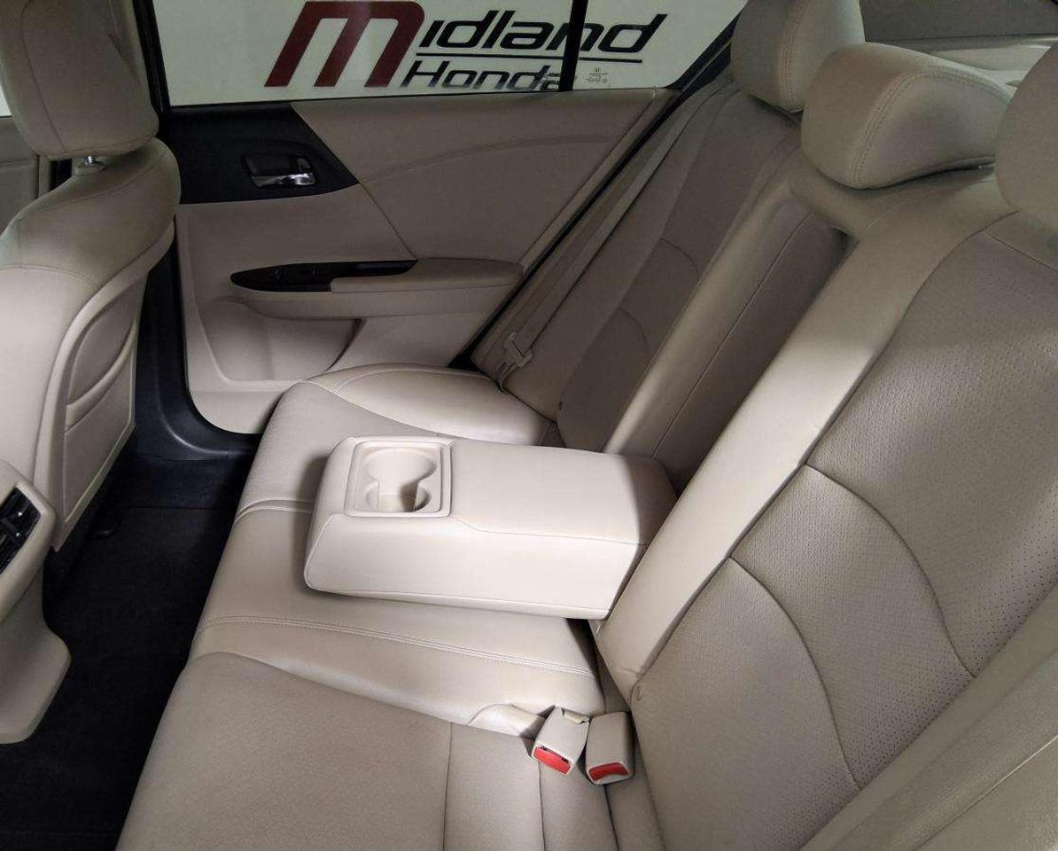 2014 Honda Accord Touring Photo