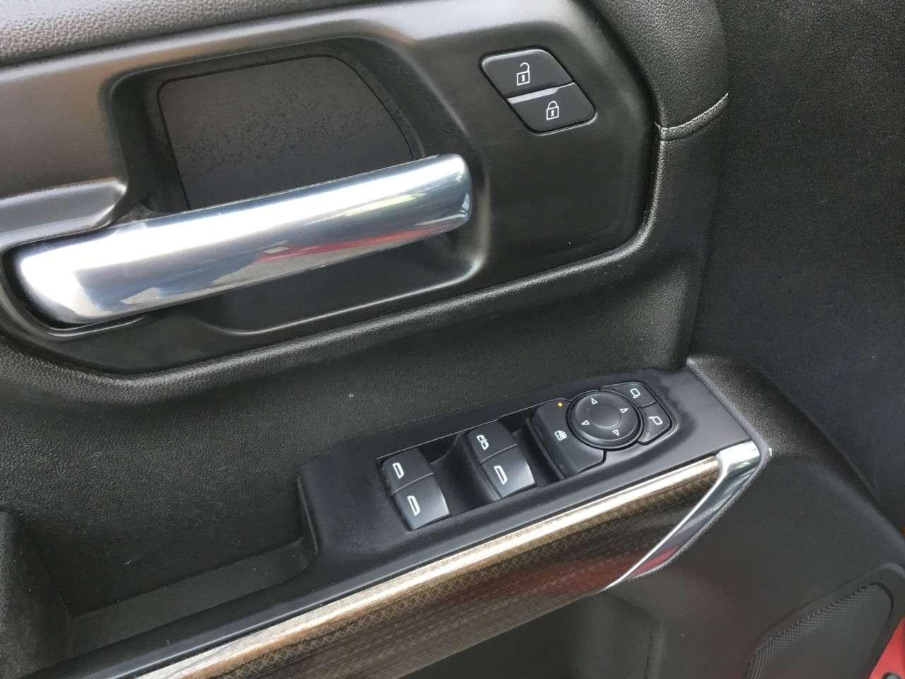 2021 Chevrolet Silverado 1500 Crew Cab Short Box 4-Wheel Drive LT Photo
