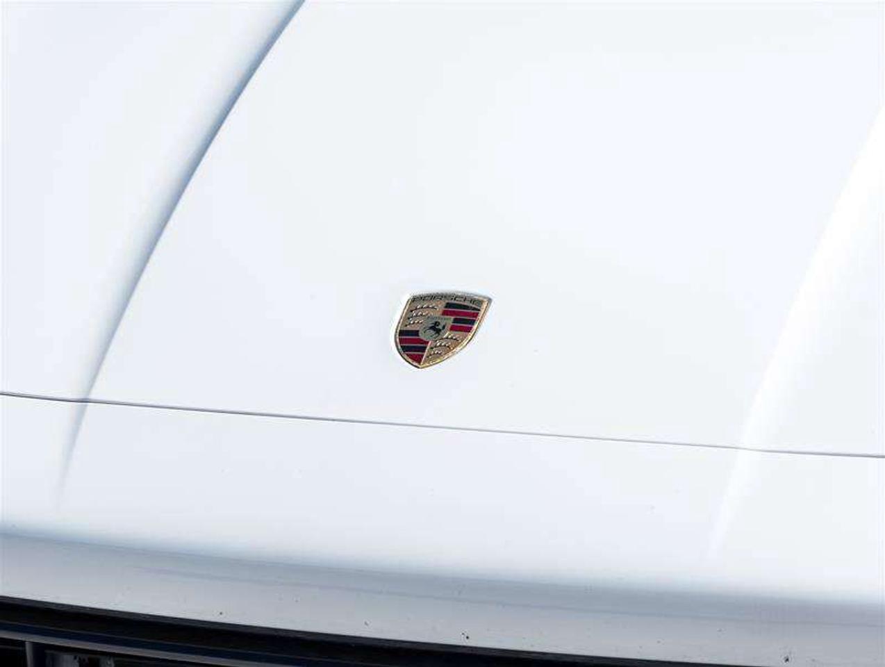 2025 Porsche Cayenne E-Hybrid AWD Premium Pkg 21 RS Spyder Design Wheels Head-Up Display Photo