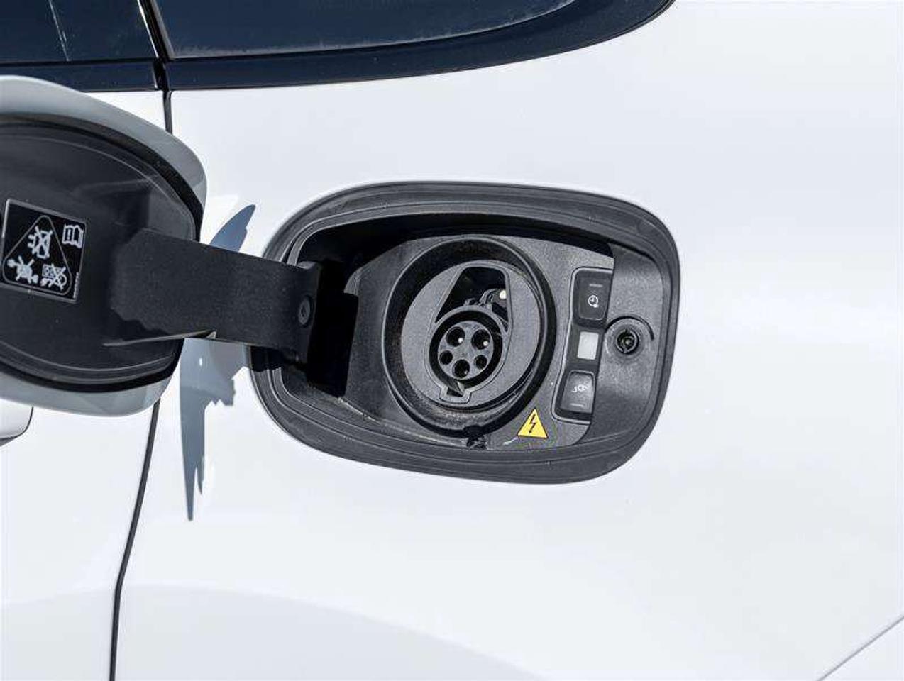 2025 Porsche Cayenne E-Hybrid AWD Premium Pkg 21 RS Spyder Design Wheels Head-Up Display Photo
