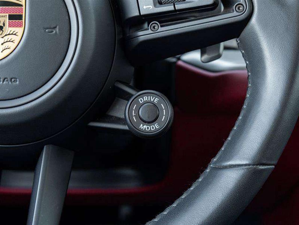 2025 Porsche Cayenne E-Hybrid AWD Premium Pkg 21 RS Spyder Design Wheels Head-Up Display Photo