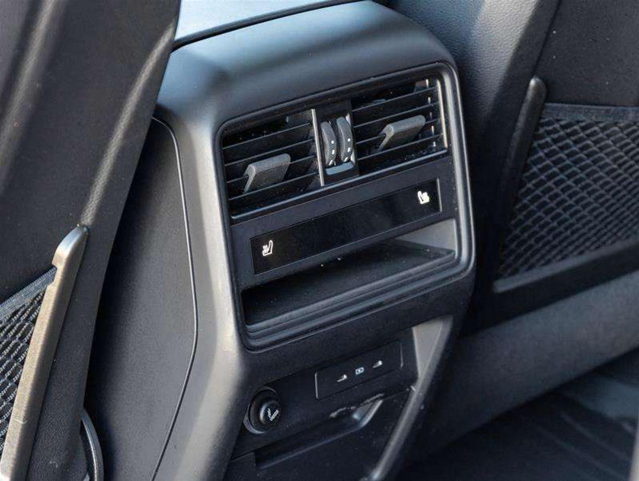 2025 Porsche Cayenne E-Hybrid AWD Premium Pkg 21 RS Spyder Design Wheels Head-Up Display Photo
