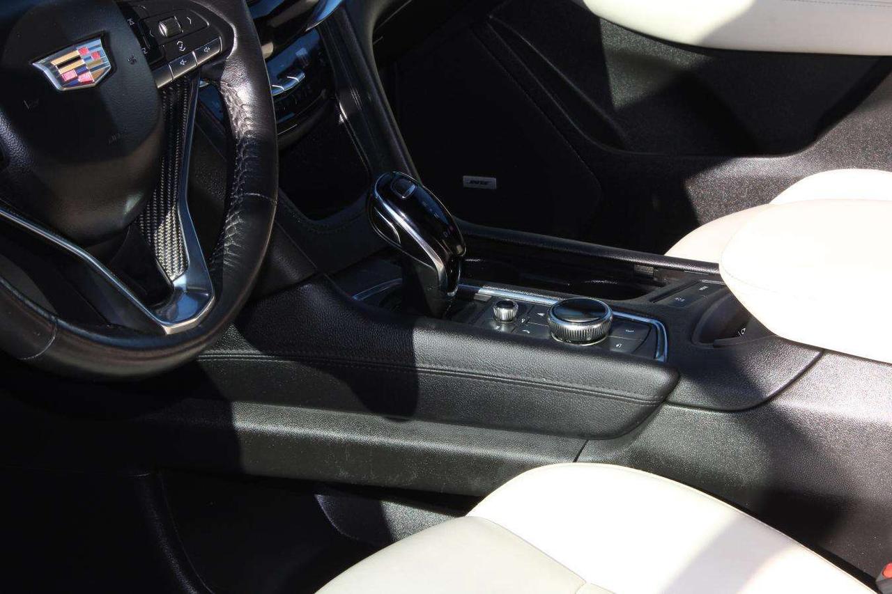 2023 Cadillac XT6 Sport  Gps SiriusXM ParkingSensors Moonroof HtdSea Photo