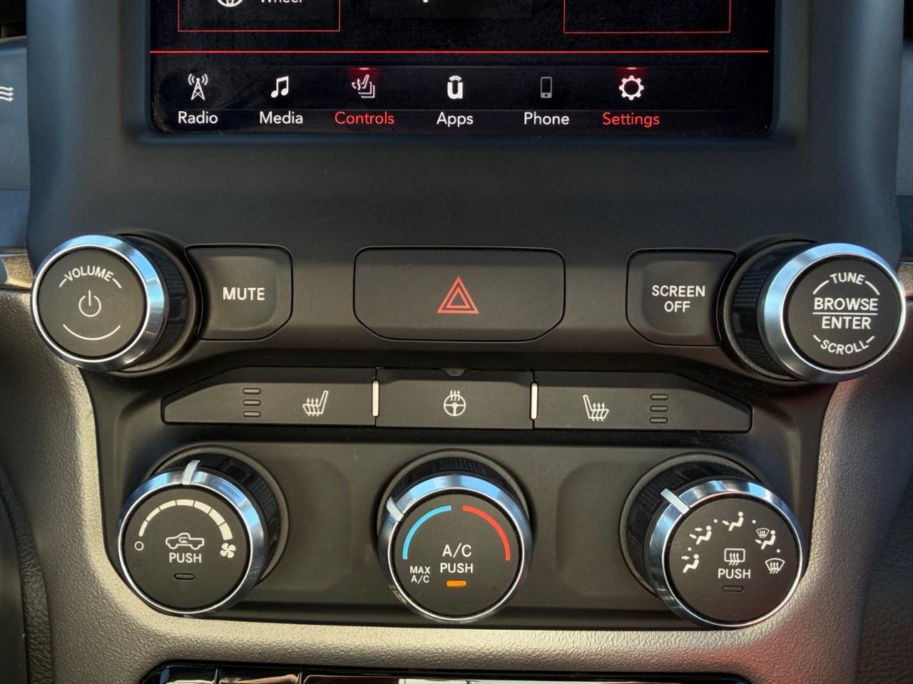 2019 RAM 1500 SPORT 4X4 CREW CAB 5'7" BOX Photo