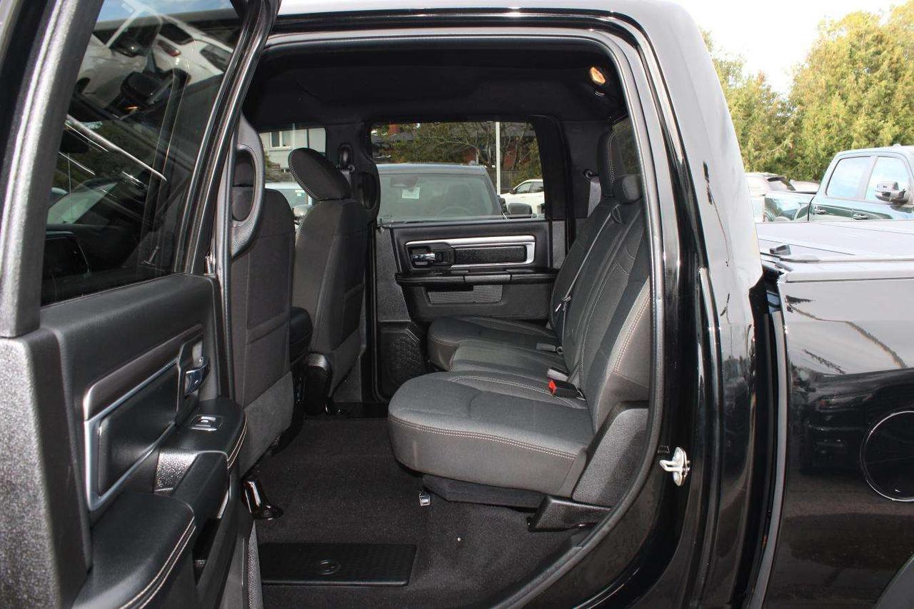 2023 RAM 1500 Warlock 4x4 Crew Cab  Gps SiriusXM TonneauCover Re Photo