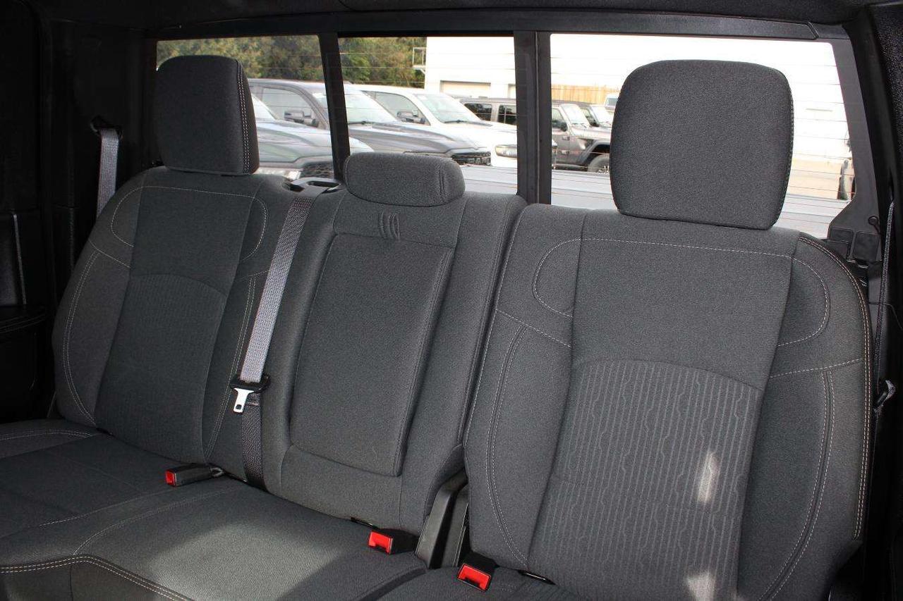 2023 RAM 1500 Warlock 4x4 Crew Cab  Gps SiriusXM TonneauCover Re Photo