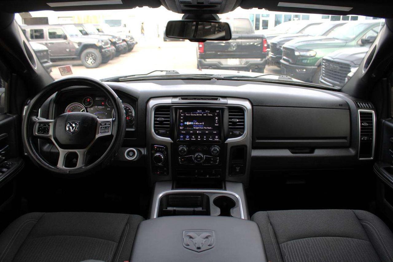 2023 RAM 1500 Warlock 4x4 Crew Cab  Gps SiriusXM TonneauCover Re Photo