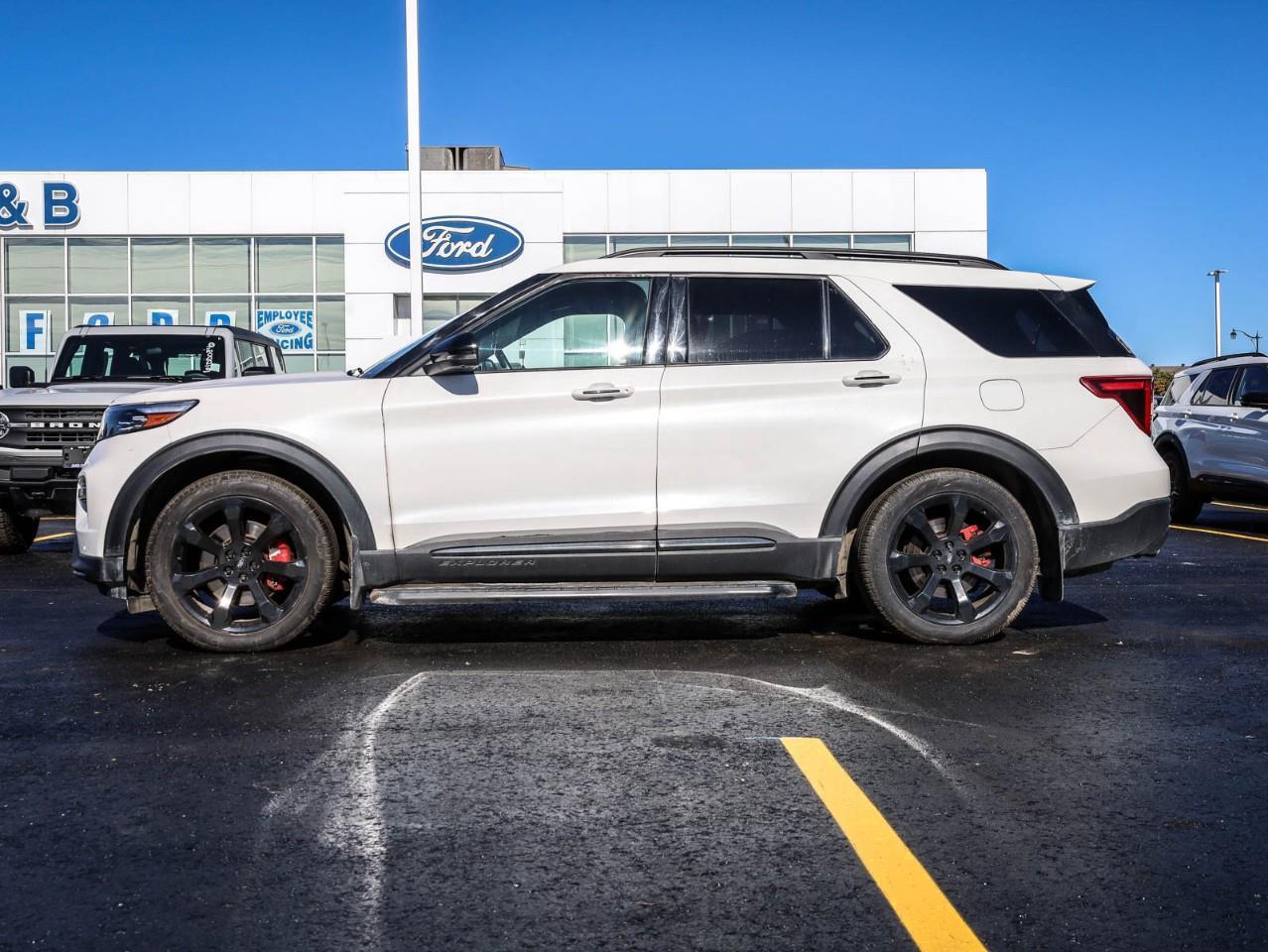 2022 Ford Explorer ST 4dr 4x4 Photo