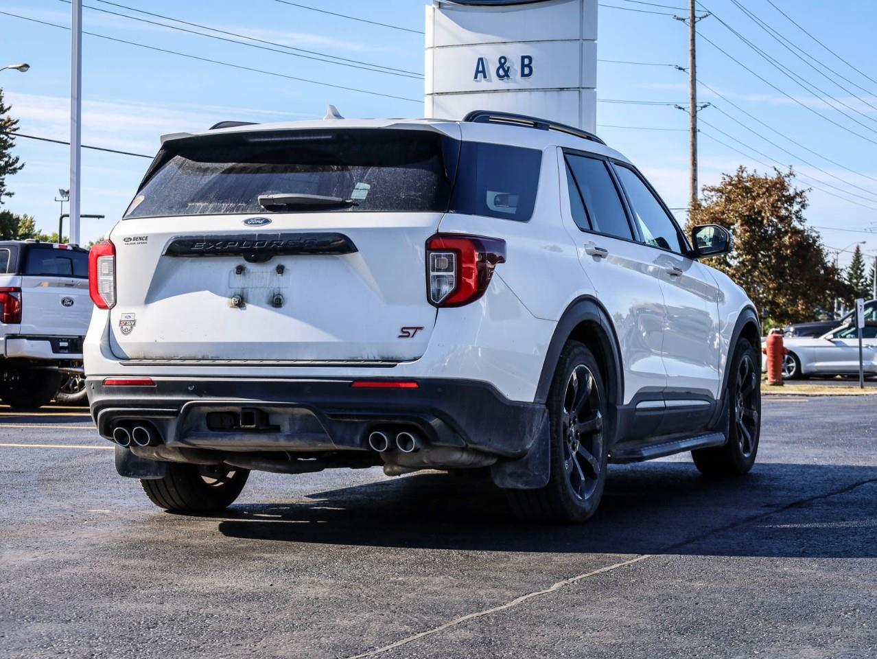 2022 Ford Explorer ST 4dr 4x4 Photo