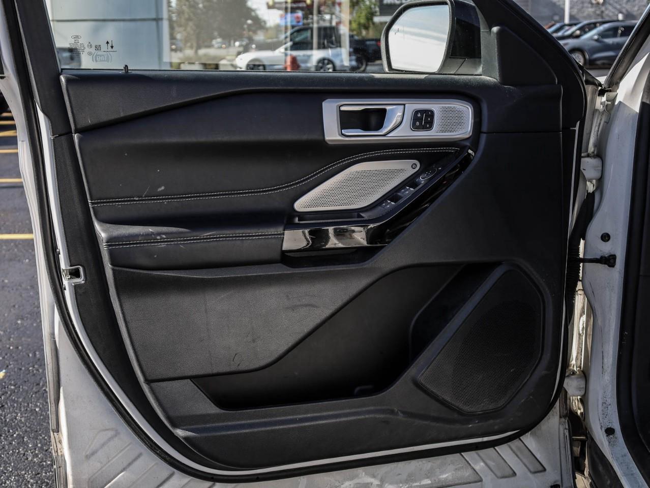 2022 Ford Explorer ST 4dr 4x4 Photo