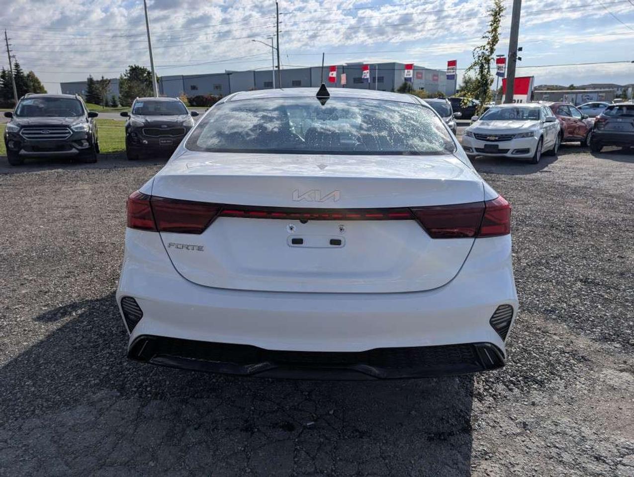 2022 Kia Forte GT-LINE  CAMERA HTD SEATS LANE ASSIST CARPLAY&ANDROID Photo