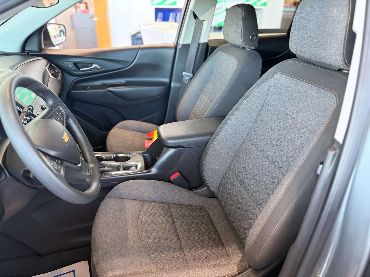 2023 Chevrolet Equinox Equinox LT FWD Photo