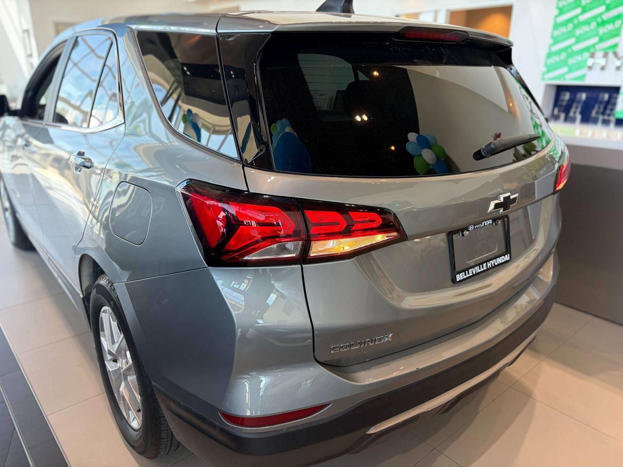 2023 Chevrolet Equinox Equinox LT FWD Photo