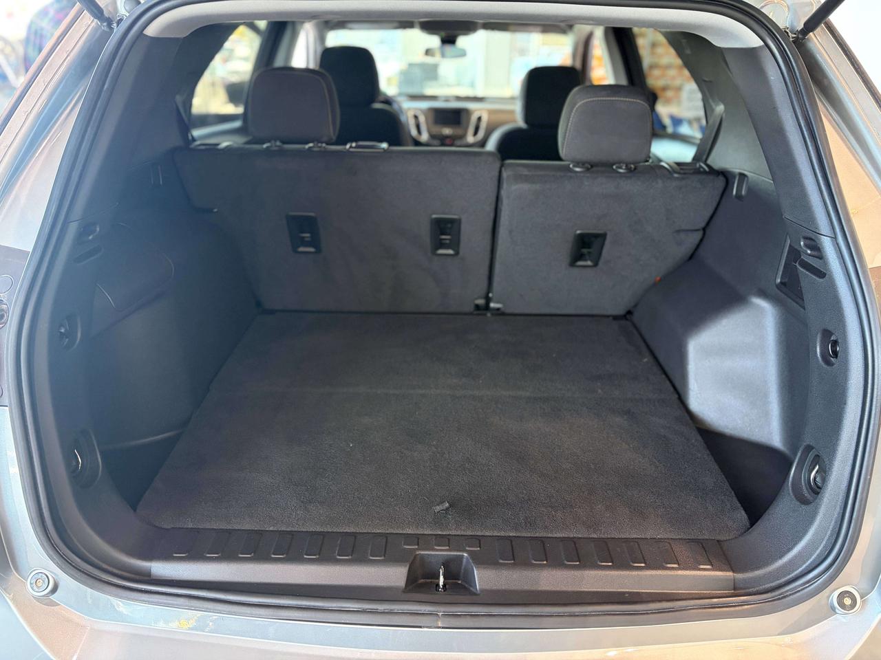 2023 Chevrolet Equinox Equinox LT FWD Photo