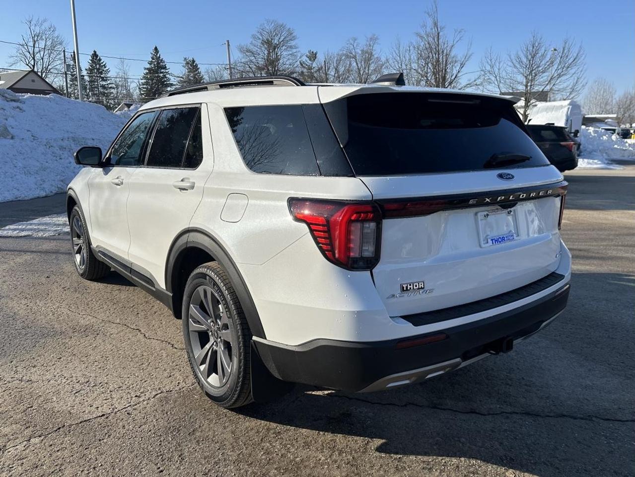 2026 Ford Explorer Active w/200A Pkg 4WD Photo