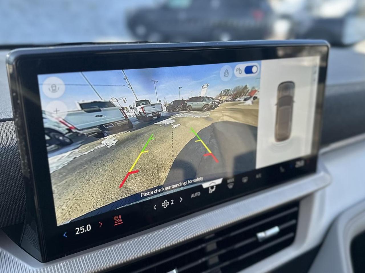 2026 Ford Explorer Active w/200A Pkg 4WD Photo