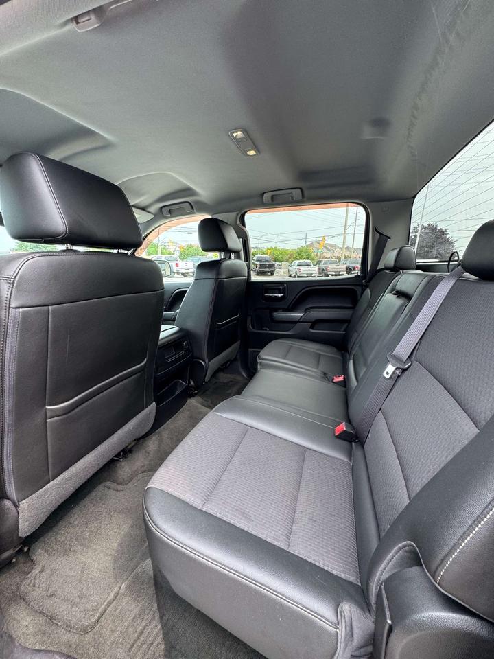 2016 GMC Sierra 1500 4WD Crew Cab 143.5 SLE 5'8 Box Photo
