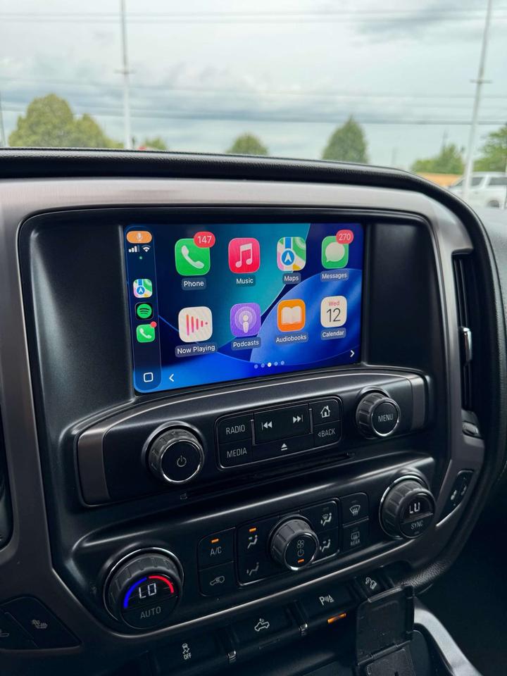 2016 GMC Sierra 1500 4WD Crew Cab 143.5 SLE 5'8 Box Photo