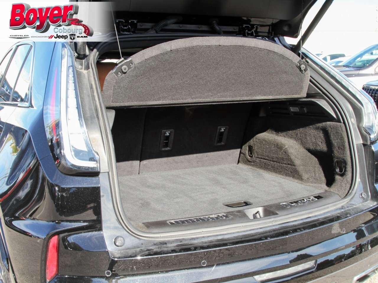 2025 Cadillac XT4 AWD 4dr Sport One Owner, dealer serviced, accident Photo