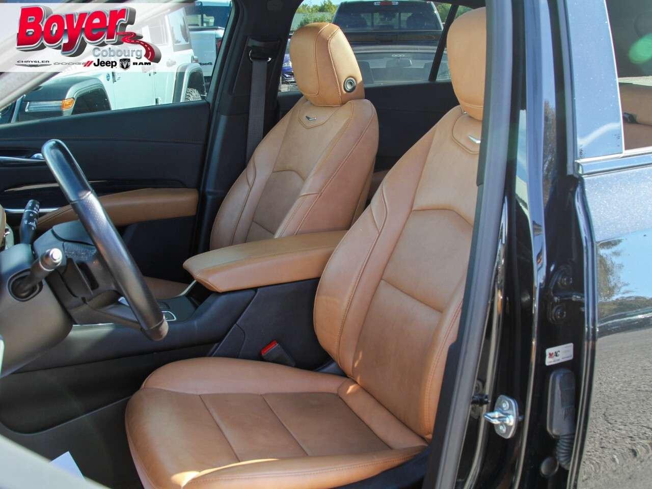 2025 Cadillac XT4 AWD 4dr Sport One Owner, dealer serviced, accident Photo