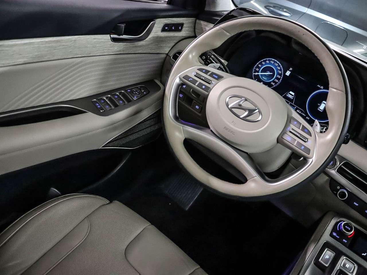 2023 Hyundai PALISADE Ultimate Calligraphy 7-Passenger AWD Photo