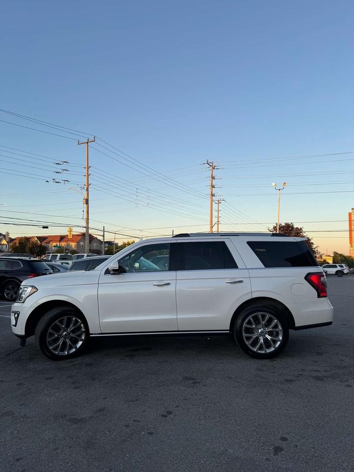 2019 Ford Expedition Limited 4X4 Photo4
