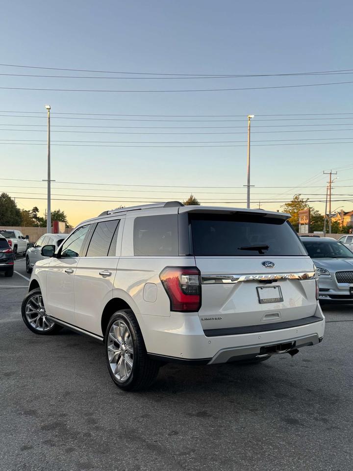 2019 Ford Expedition Limited 4X4 Photo