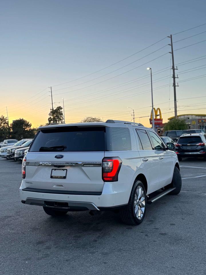 2019 Ford Expedition Limited 4X4 Photo