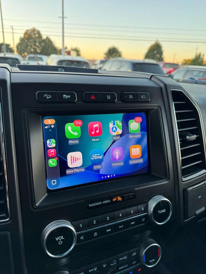 2019 Ford Expedition Limited 4X4 Photo