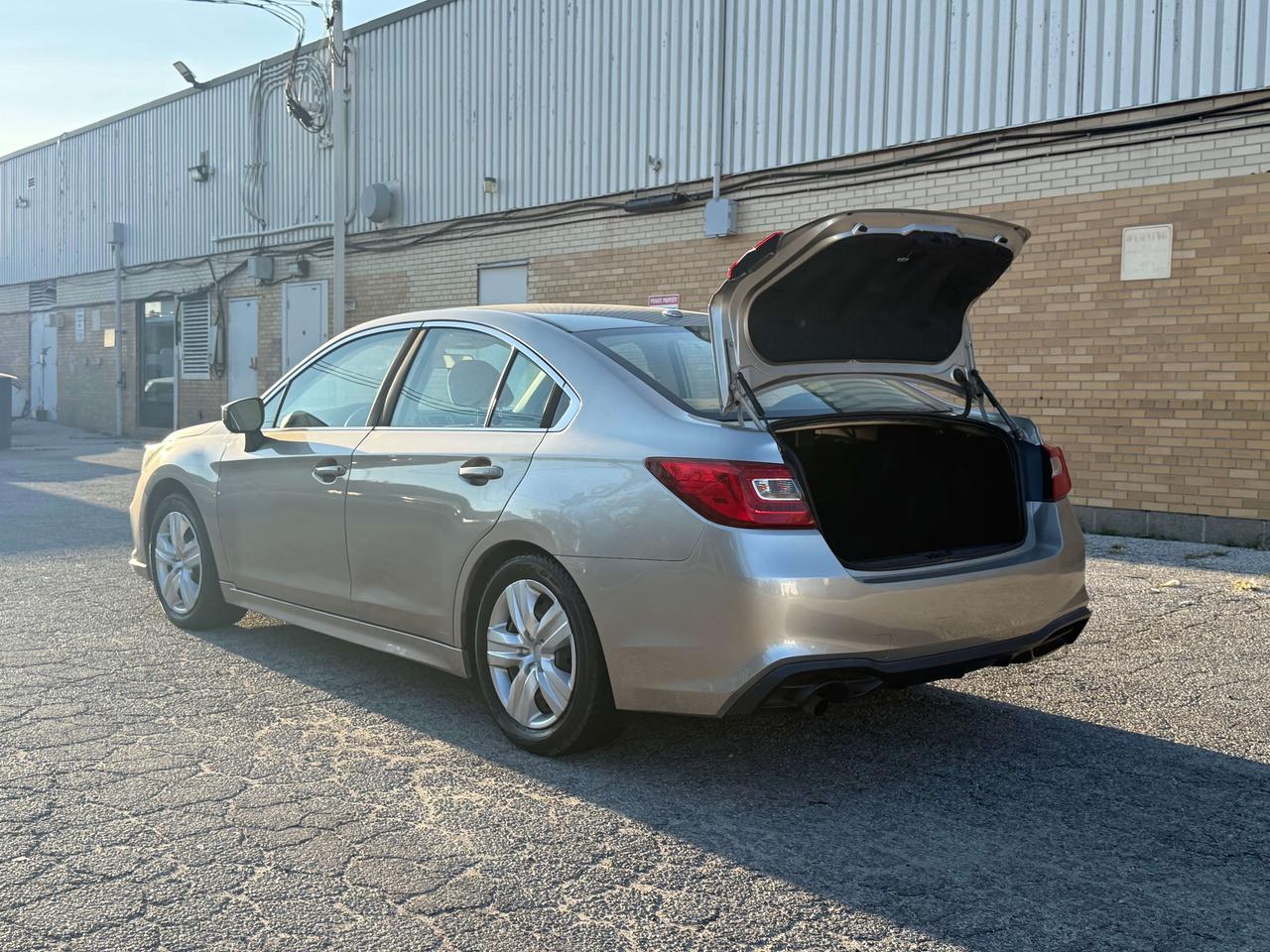 2019 Subaru Legacy 2.5i l 4Cyl l Auto l Full Time Symmetrical AWD l Photo