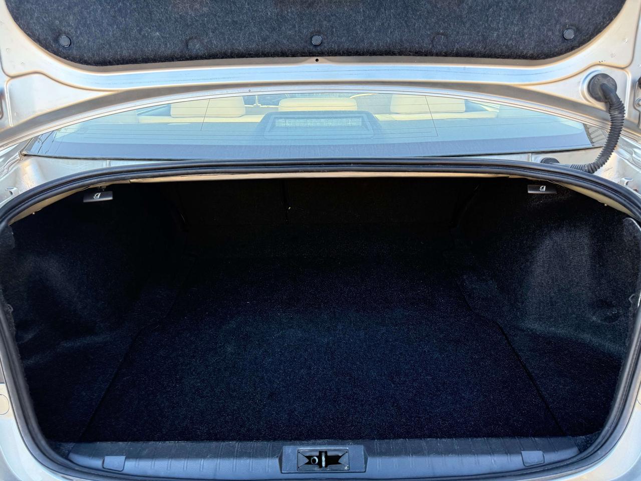 2019 Subaru Legacy 2.5i l 4Cyl l Auto l Full Time Symmetrical AWD l Photo