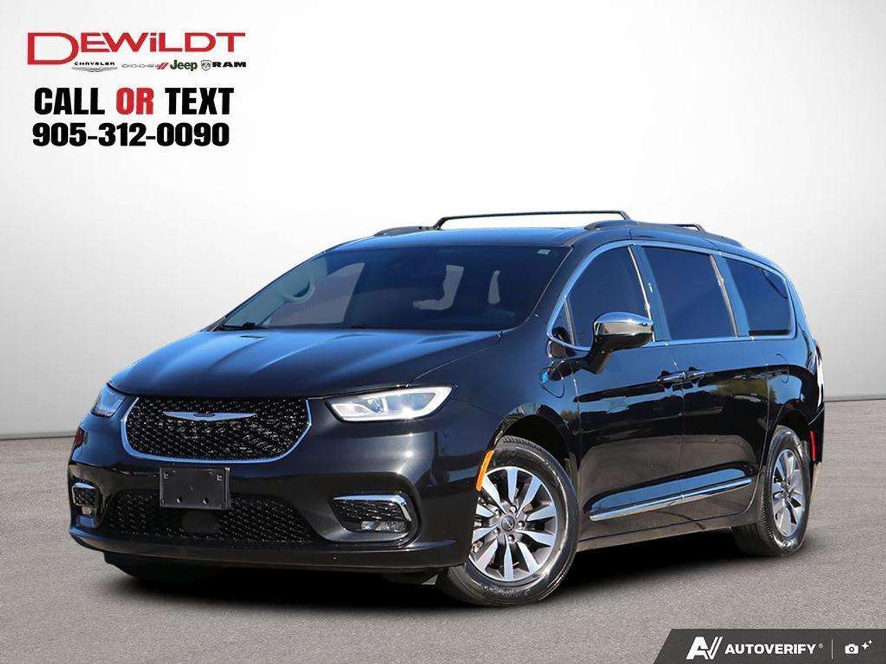 2023 Chrysler Pacifica LIMITED   UCONNECT THEATRE GROUP   1 OWNER Photo0
