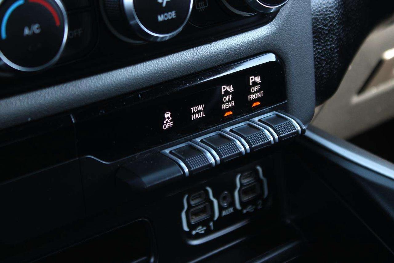 2020 RAM 1500 Big Horn 4x4  SiriusXM SideSteps ReverseCamera Par Photo