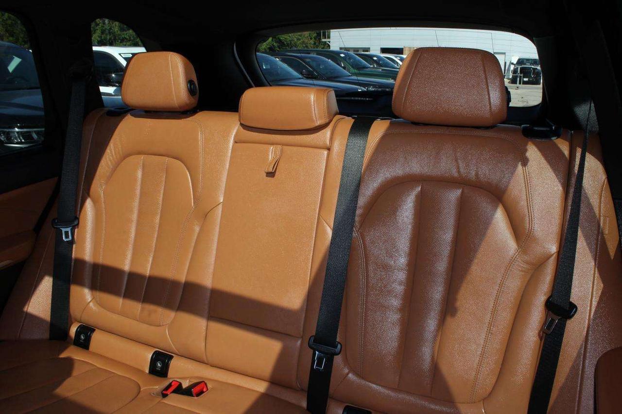 2022 BMW X5 Sport  Gps Moonroof ReverseCamera HtdSeats Parking Photo