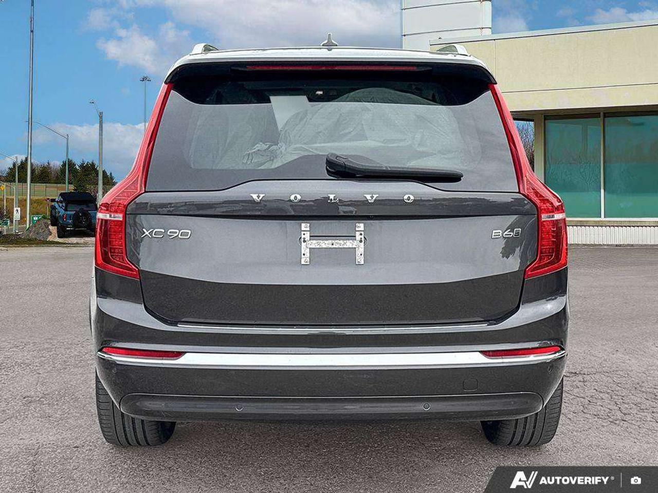 2024 Volvo XC90 Ultimate Bright Theme   MEM COOLD SEATS   3RD ROW SEATS Photo