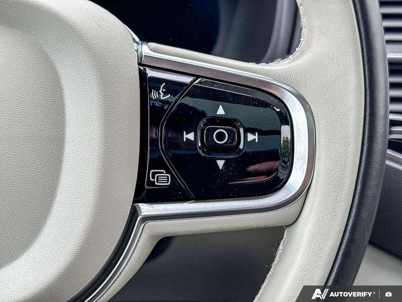 2024 Volvo XC90 Ultimate Bright Theme   MEM COOLD SEATS   3RD ROW SEATS Photo