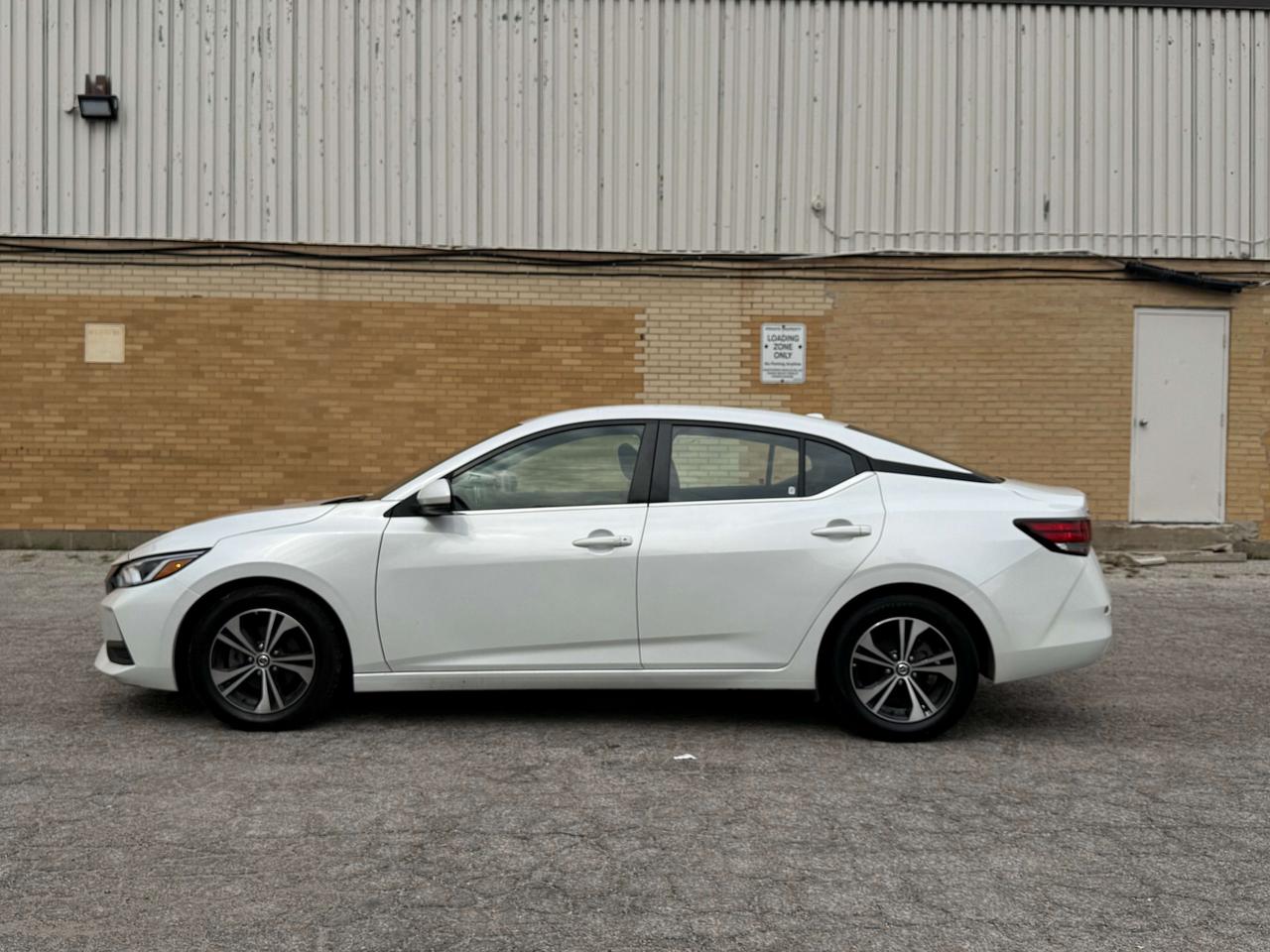 2023 Nissan Sentra No Accidents l SV l FWD l Eco l Nissan Warranty l Photo