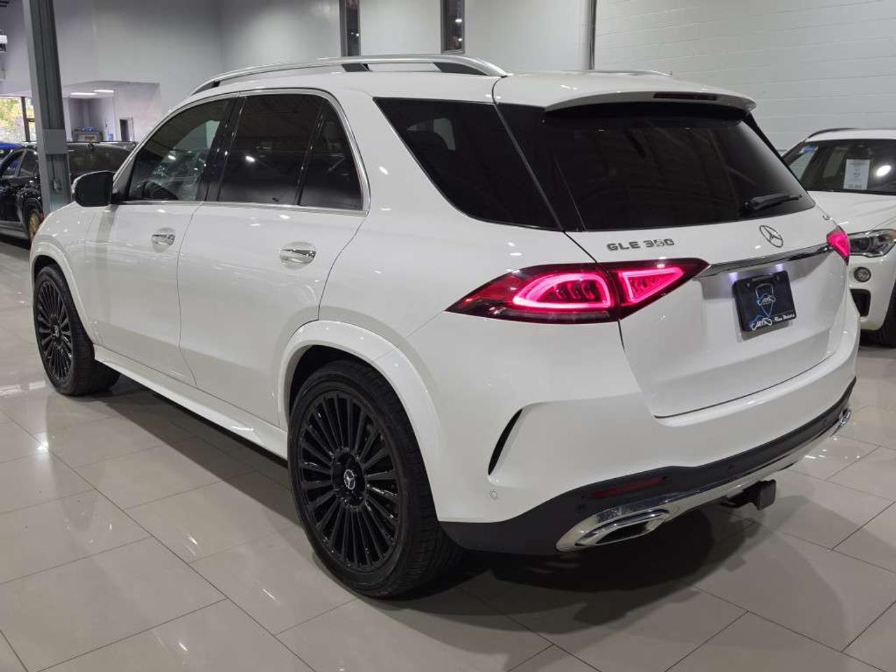 2022 Mercedes-Benz GLE 4MATIC 22 Black wheels ONE OWNER NO ACCIDENT ONTARIO VEHICLE Photo