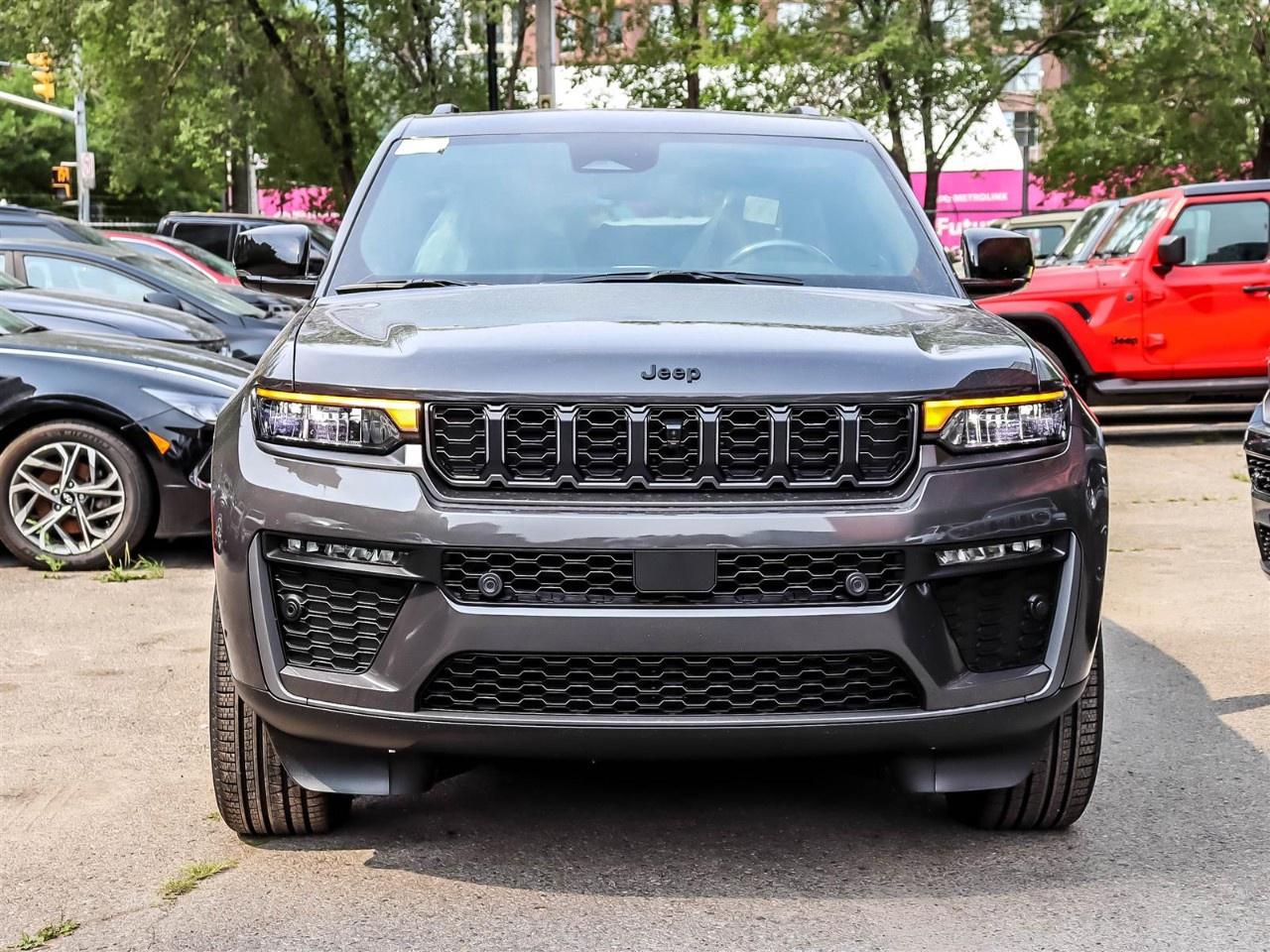 2026 Jeep Grand Cherokee  Photo5