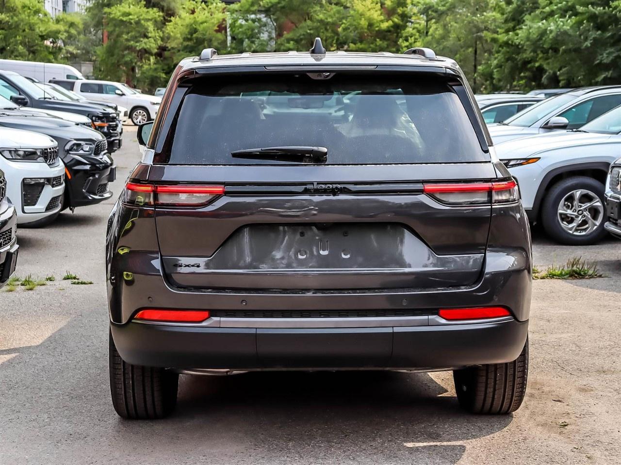 2026 Jeep Grand Cherokee  Photo