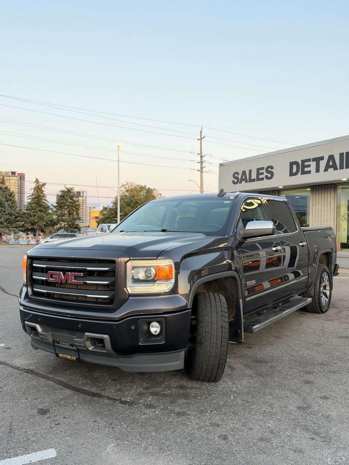 2015 GMC Sierra 1500 4WD Crew Cab 143.5 SLT Photo
