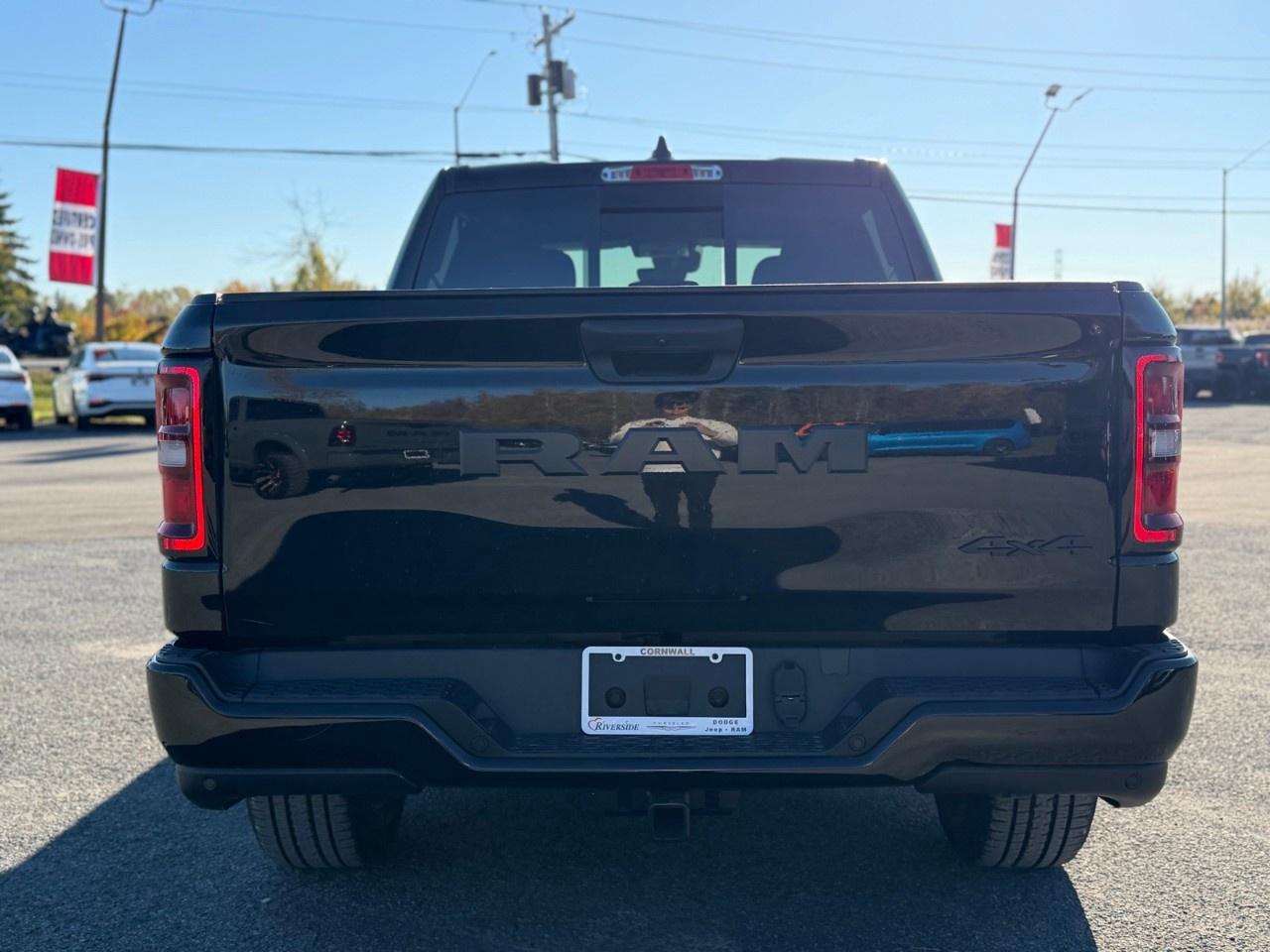2027 RAM 1500  Photo