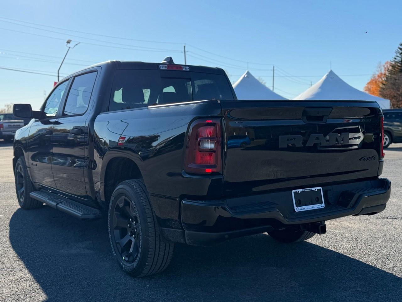 2027 RAM 1500  Photo