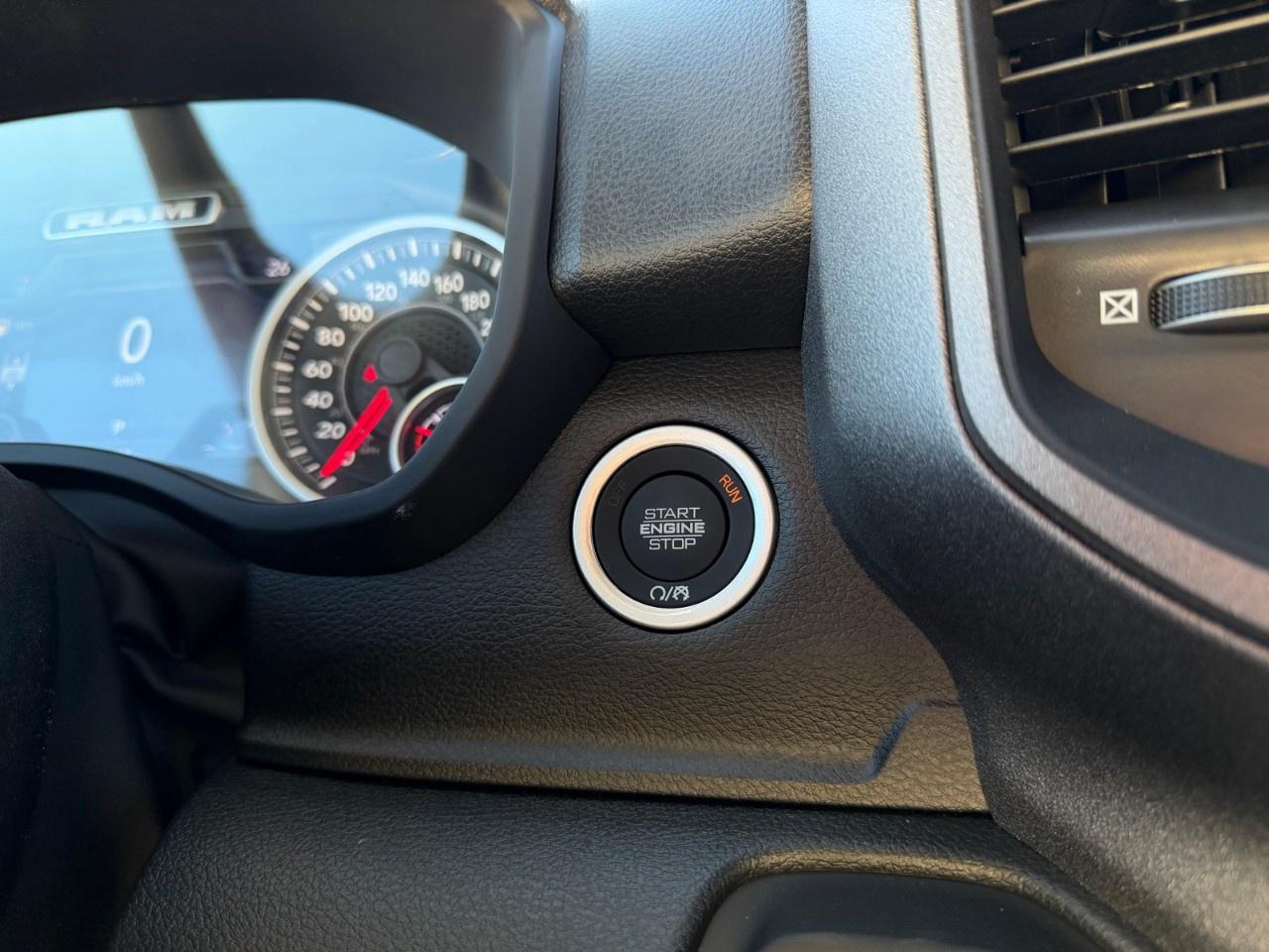 2027 RAM 1500  Photo