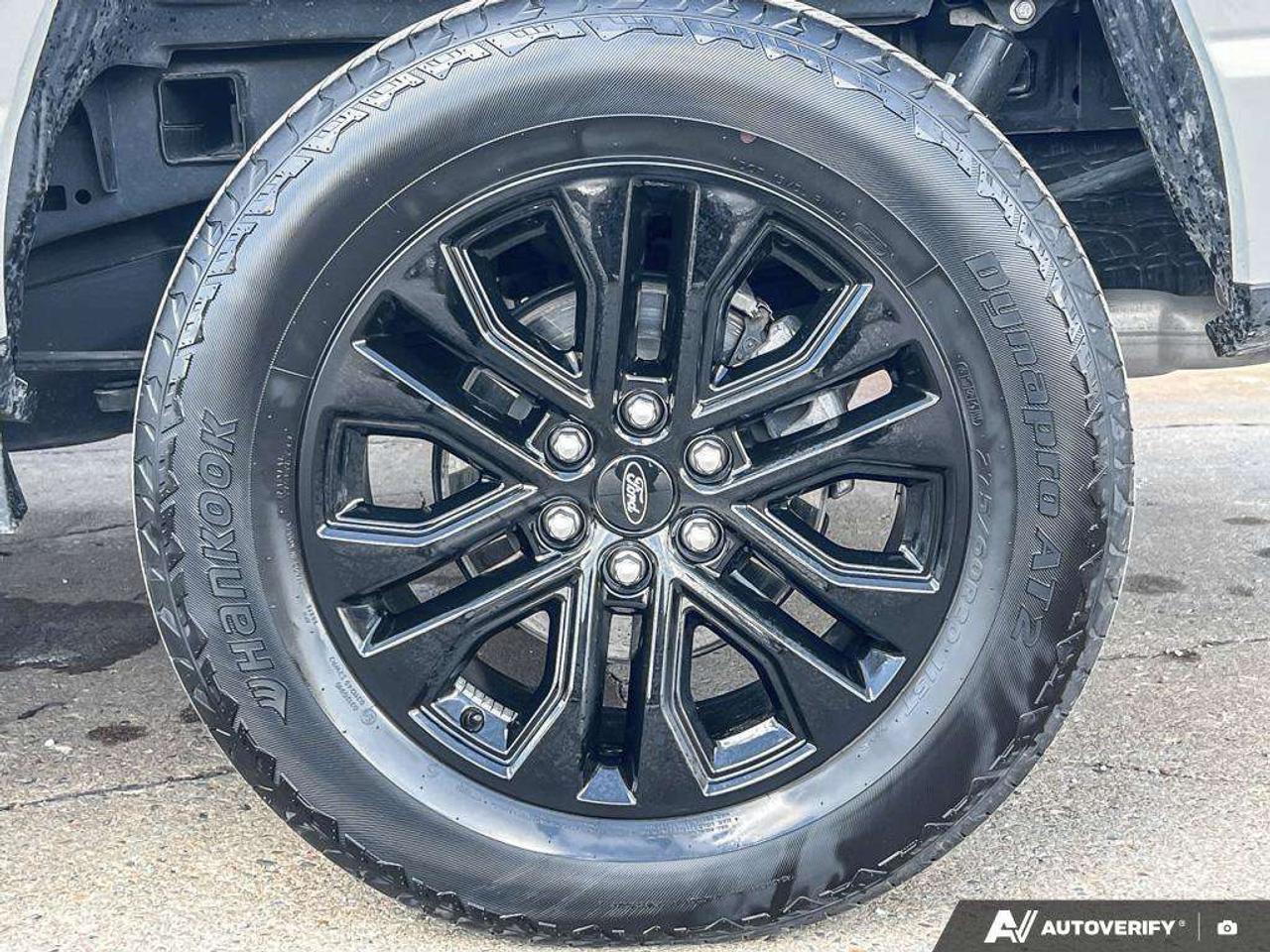 2025 Ford F-150 LARIAT   MOONROOF   LARIAT BLK APP PKG Photo