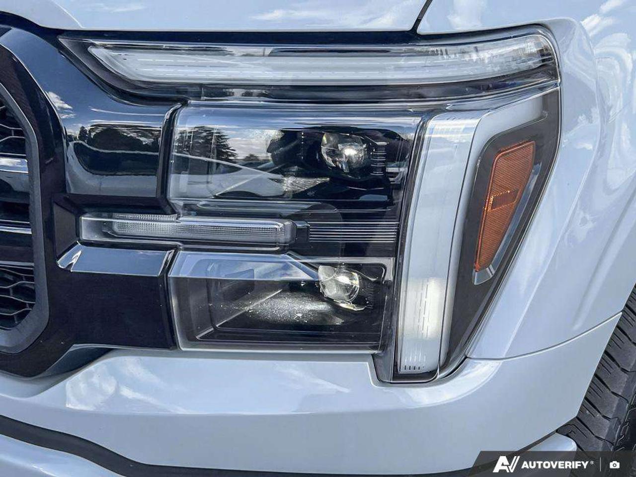 2025 Ford F-150 LARIAT   MOONROOF   LARIAT BLK APP PKG Photo