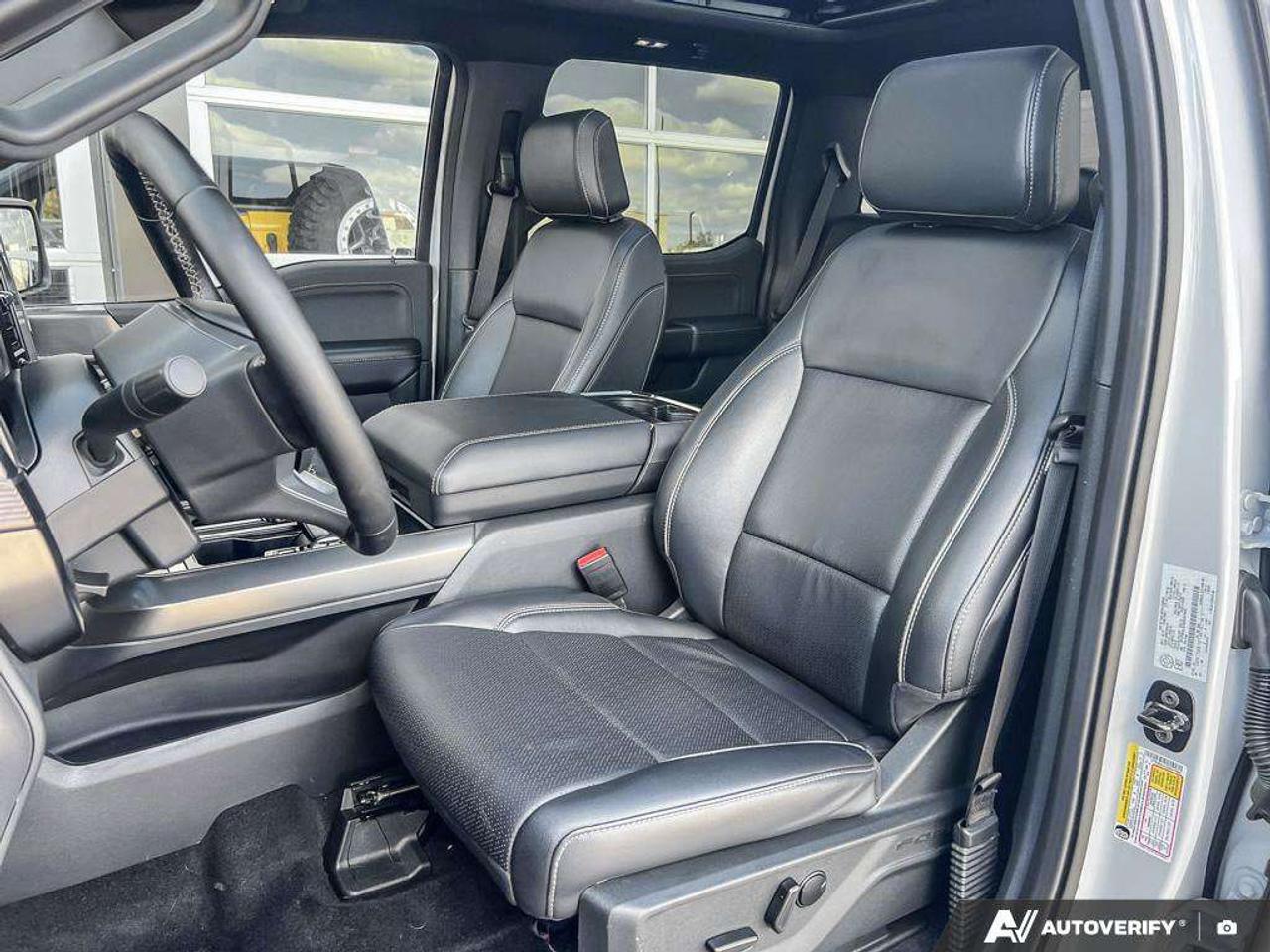 2025 Ford F-150 LARIAT   MOONROOF   LARIAT BLK APP PKG Photo